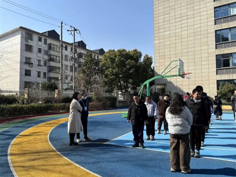 06.jpg